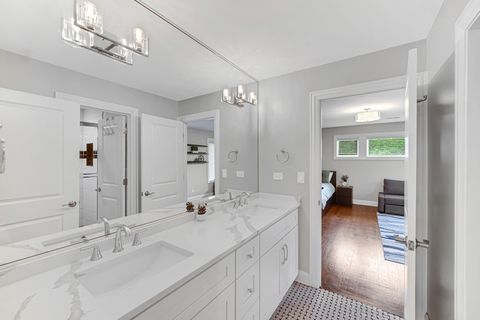 Tiny photo for 5622 Belmont Road, Downers Grove, IL 60516 (MLS # 12486173)