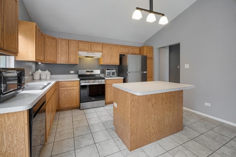 Tiny photo for 1014 Edinburgh Court, Joliet, IL 60431 (MLS # 12652592)