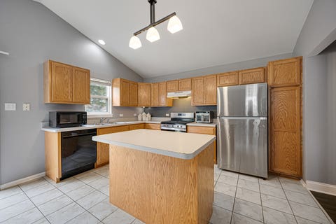 Tiny photo for 1014 Edinburgh Court, Joliet, IL 60431 (MLS # 12652592)