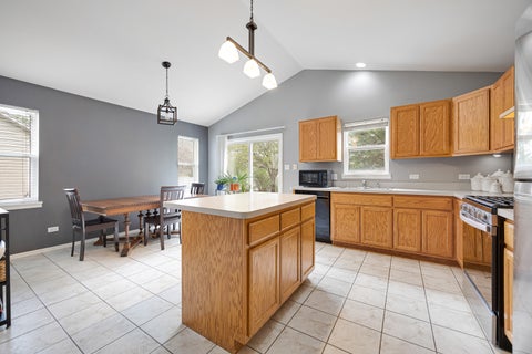 Tiny photo for 1014 Edinburgh Court, Joliet, IL 60431 (MLS # 12652592)