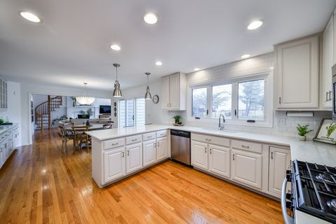 Tiny photo for 1687 Sauk Drive, Batavia, IL 60510 (MLS # 12511356)