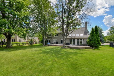 Tiny photo for 1687 Sauk Drive, Batavia, IL 60510 (MLS # 12511356)