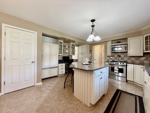 Tiny photo for 1664 Brighton Drive, Mundelein, IL 60060 (MLS # 12493753)