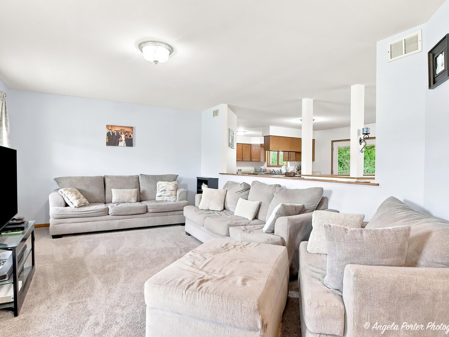 24878 W Highwoods Drive