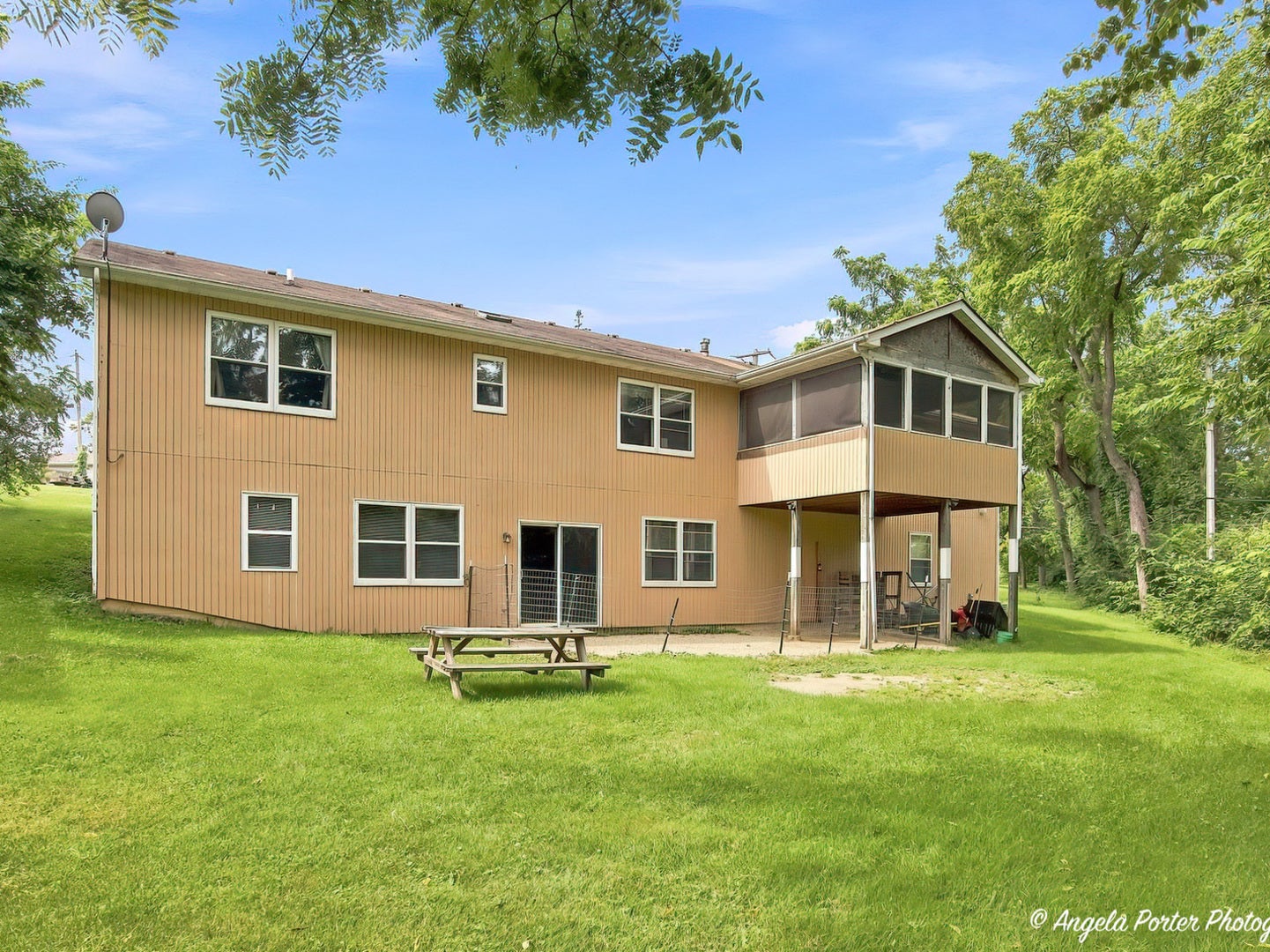 24878 W Highwoods Drive