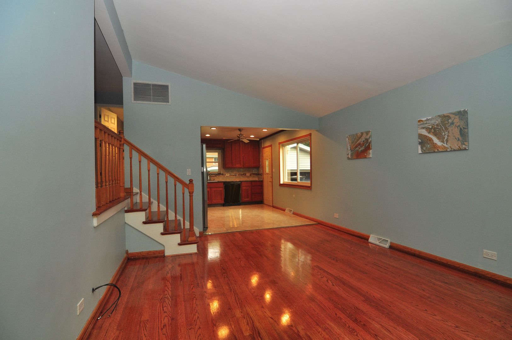 1033 S Main Drive