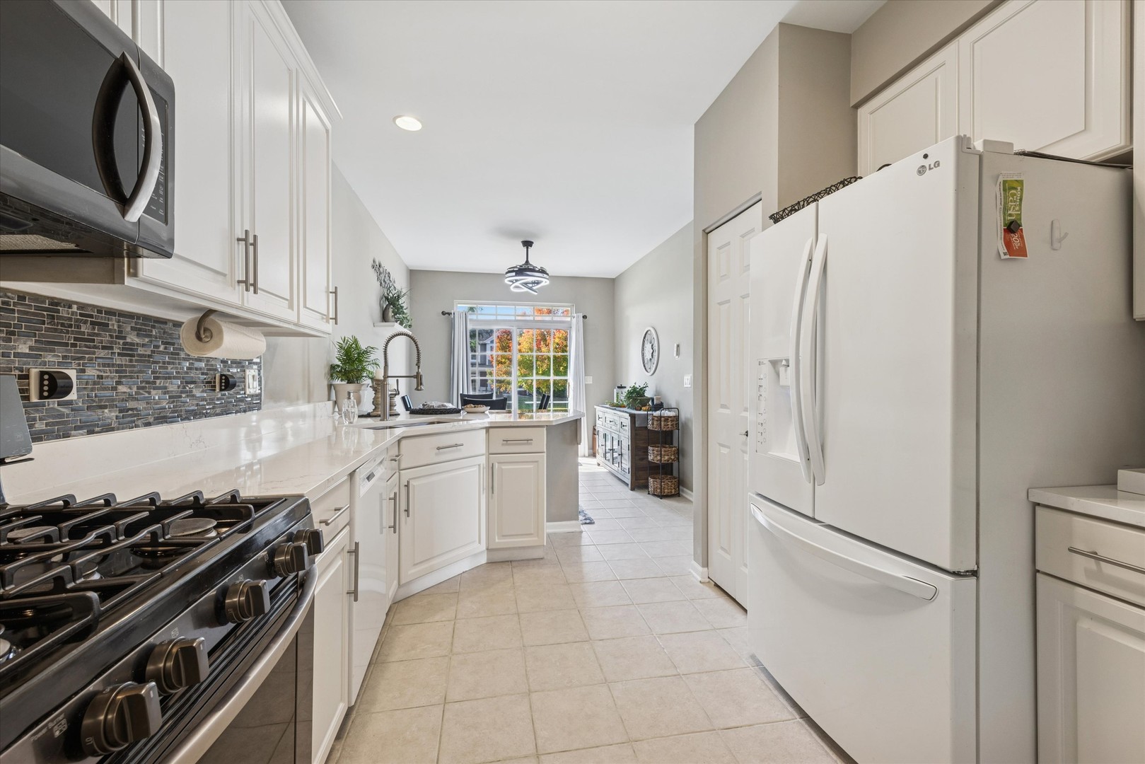 208 Belle Vue Court A