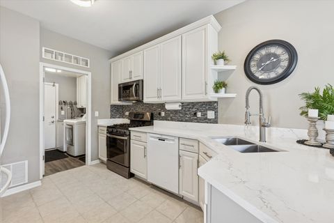 Tiny photo for 208 Belle Vue Court #A, Sugar Grove, IL 60554 (MLS # 12493649)