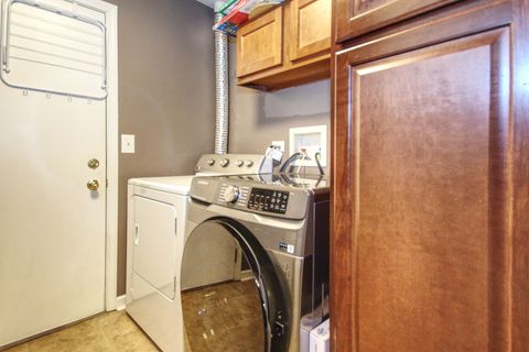 Tiny photo for 220 St James Parkway #A, Sugar Grove, IL 60554 (MLS # 12505485)