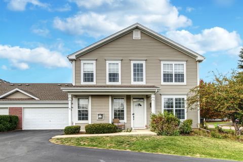 Photo of 220 St James Parkway #A, Sugar Grove, IL 60554 (MLS # 12505485) Photo of 220 St James Parkway #A, Sugar Grove, IL 60554 (MLS # 12505485)