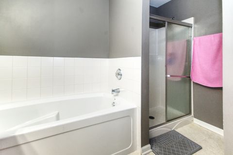 Tiny photo for 220 St James Parkway #A, Sugar Grove, IL 60554 (MLS # 12505485)