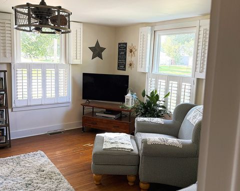 Tiny photo for 512 N Franklin Avenue, Polo, IL 61064 (MLS # 12456187)