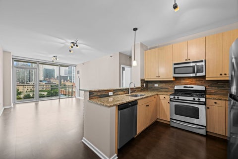 Tiny photo for 123 S Green Street #604B, Chicago, IL 60607 (MLS # 12749251)