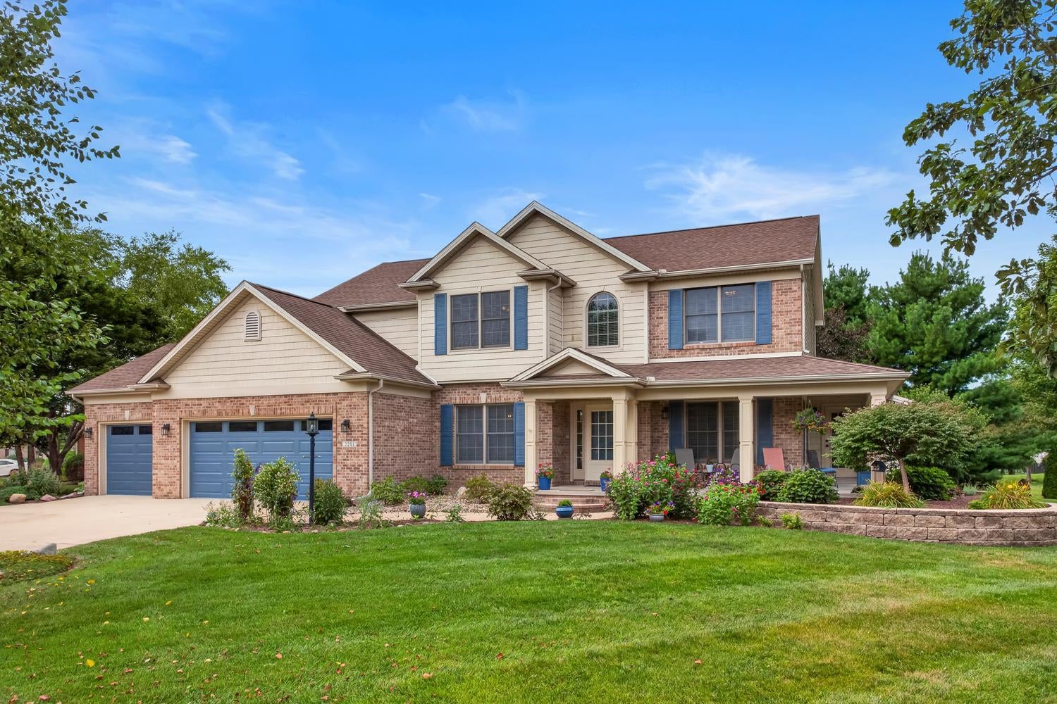 2201 Strand Drive
