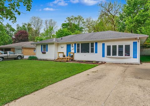 Tiny photo for 1916 Edison Street, Danville, IL 61832 (MLS # 12633393)