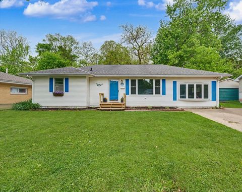Tiny photo for 1916 Edison Street, Danville, IL 61832 (MLS # 12633393)