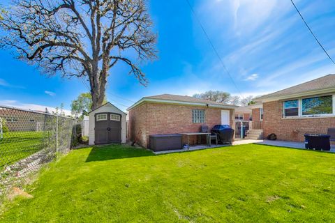 Tiny photo for 4953 N Normandy Avenue, Chicago, IL 60656 (MLS # 12629325)