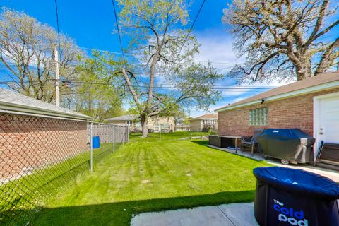 Tiny photo for 4953 N Normandy Avenue, Chicago, IL 60656 (MLS # 12629325)