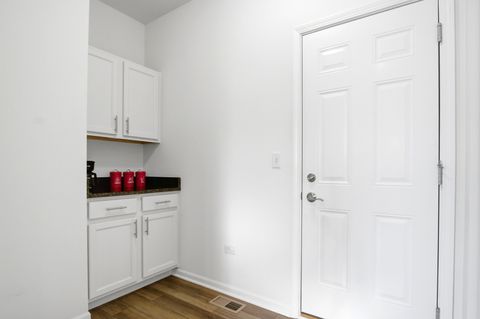 Tiny photo for 12404 S Blue Water Parkway, Plainfield, IL 60585 (MLS # 12618329)