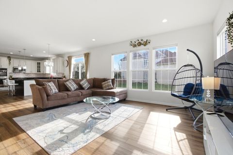 Tiny photo for 12404 S Blue Water Parkway, Plainfield, IL 60585 (MLS # 12618329)