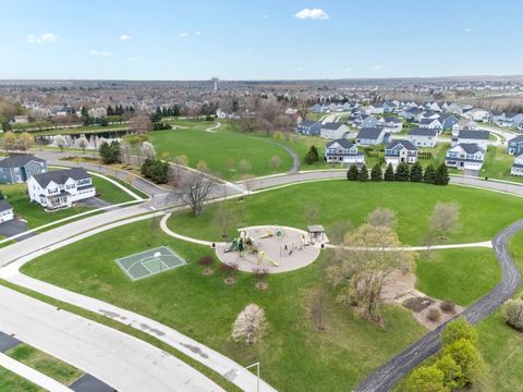 Tiny photo for 12404 S Blue Water Parkway, Plainfield, IL 60585 (MLS # 12618329)