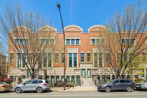 Photo of 434 W ARMITAGE Avenue #C, Chicago, IL 60614 (MLS # 12626216)