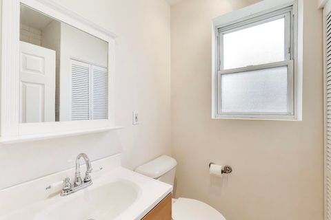 Tiny photo for 4240 N Clarendon Avenue #405N, Chicago, IL 60613 (MLS # 12597517)