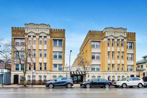 Tiny photo for 4240 N Clarendon Avenue #405N, Chicago, IL 60613 (MLS # 12597517)