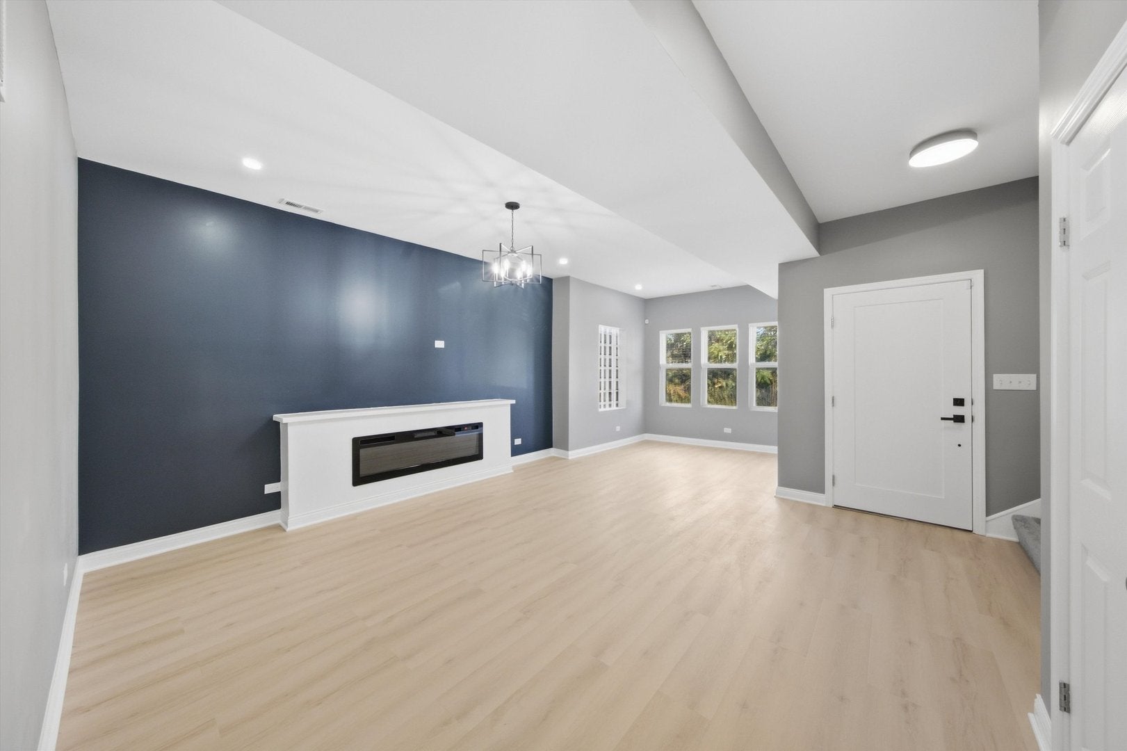 7240 S Lafayette Avenue