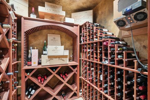 Tiny photo for 446 W Huron Street, Chicago, IL 60654 (MLS # 12518151)