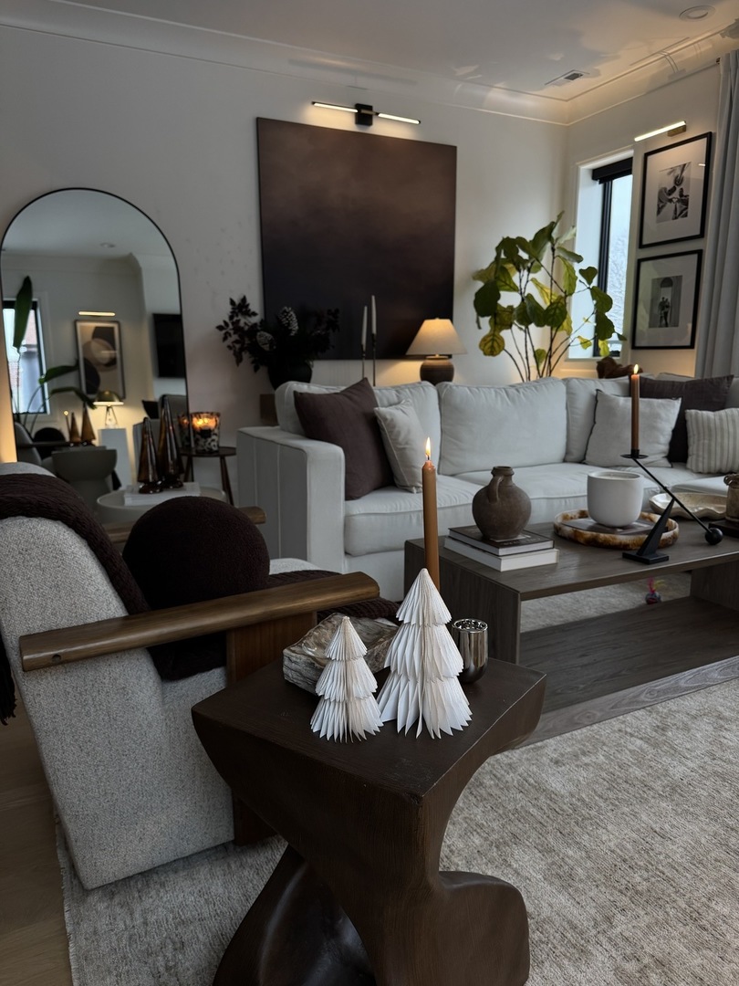 2650 N Racine Avenue 3