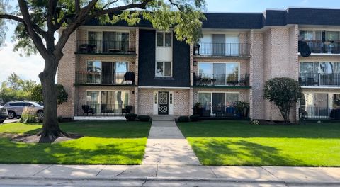 5621 W 104th Street B2 Oak Lawn IL 60453