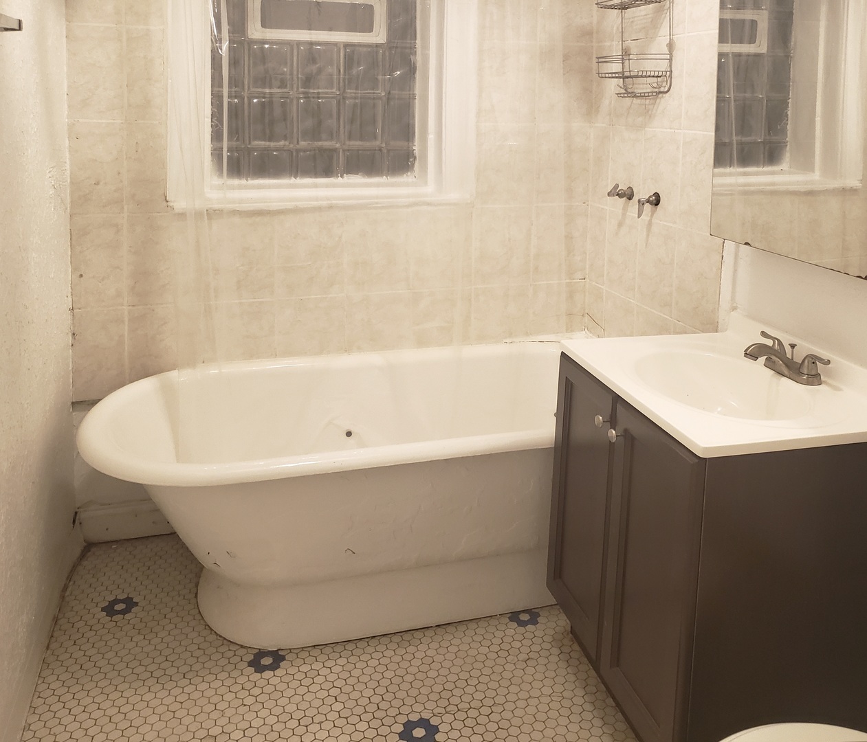 2922 N Albany Avenue GARDEN