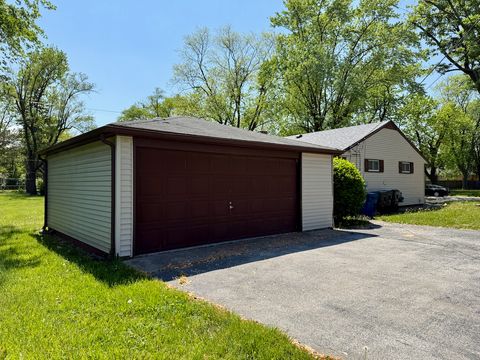 Tiny photo for 15503 Park Lane, South Holland, IL 60473 (MLS # 12547860)