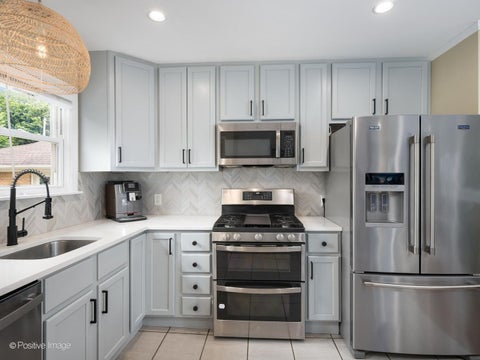 Tiny photo for 1438 Hoffman Avenue, Park Ridge, IL 60068 (MLS # 12729424)