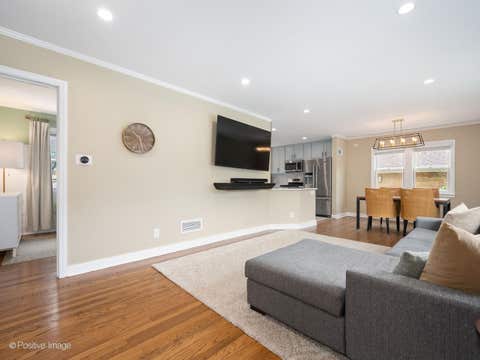 Tiny photo for 1438 Hoffman Avenue, Park Ridge, IL 60068 (MLS # 12729424)