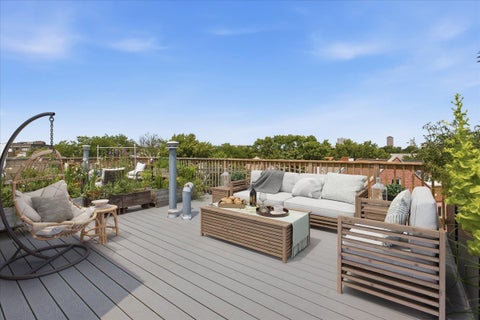Tiny photo for 2943 N Lincoln Avenue #212, Chicago, IL 60657 (MLS # 12753782)