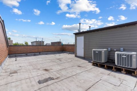 Tiny photo for 6531 N Lincoln Avenue #6, Lincolnwood, IL 60712 (MLS # 12463382)