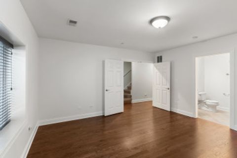 Tiny photo for 6531 N Lincoln Avenue #6, Lincolnwood, IL 60712 (MLS # 12463382)