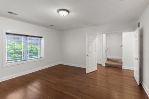 Tiny photo for 6531 N Lincoln Avenue #6, Lincolnwood, IL 60712 (MLS # 12463382)