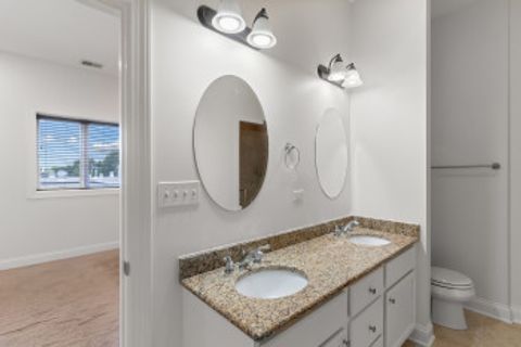 Tiny photo for 6531 N Lincoln Avenue #6, Lincolnwood, IL 60712 (MLS # 12463382)