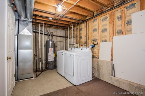 Tiny photo for 164 Park Ridge Lane, Aurora, IL 60504 (MLS # 12492317)