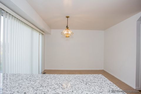 Tiny photo for 164 Park Ridge Lane, Aurora, IL 60504 (MLS # 12492317)