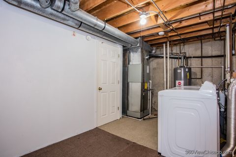 Tiny photo for 164 Park Ridge Lane, Aurora, IL 60504 (MLS # 12492317)