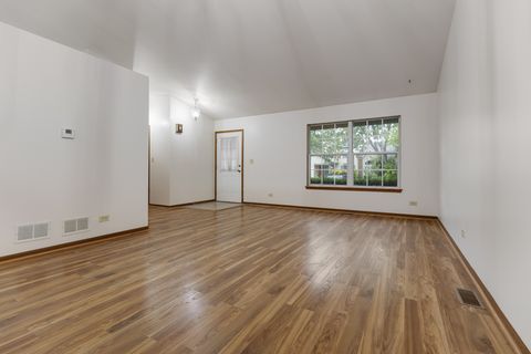 Tiny photo for 1791 BARNHILL Drive, Mundelein, IL 60060 (MLS # 12632760)