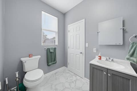 Tiny photo for 437 W 44th Place, Chicago, IL 60609 (MLS # 12714936)