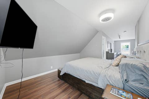 Tiny photo for 437 W 44th Place, Chicago, IL 60609 (MLS # 12714936)