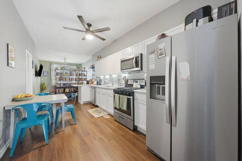 Tiny photo for 437 W 44th Place, Chicago, IL 60609 (MLS # 12714936)
