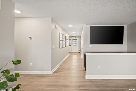 Tiny photo for 4501 W 14TH Street, Davenport, IA 52804 (MLS # QC4270060)