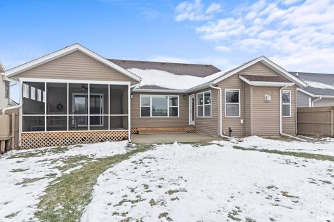 Tiny photo for 4501 W 14TH Street, Davenport, IA 52804 (MLS # QC4270060)